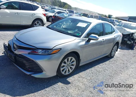 2020 Toyota Camry Le из США, поврежденный, VIN 4T1C11AK1LU865391